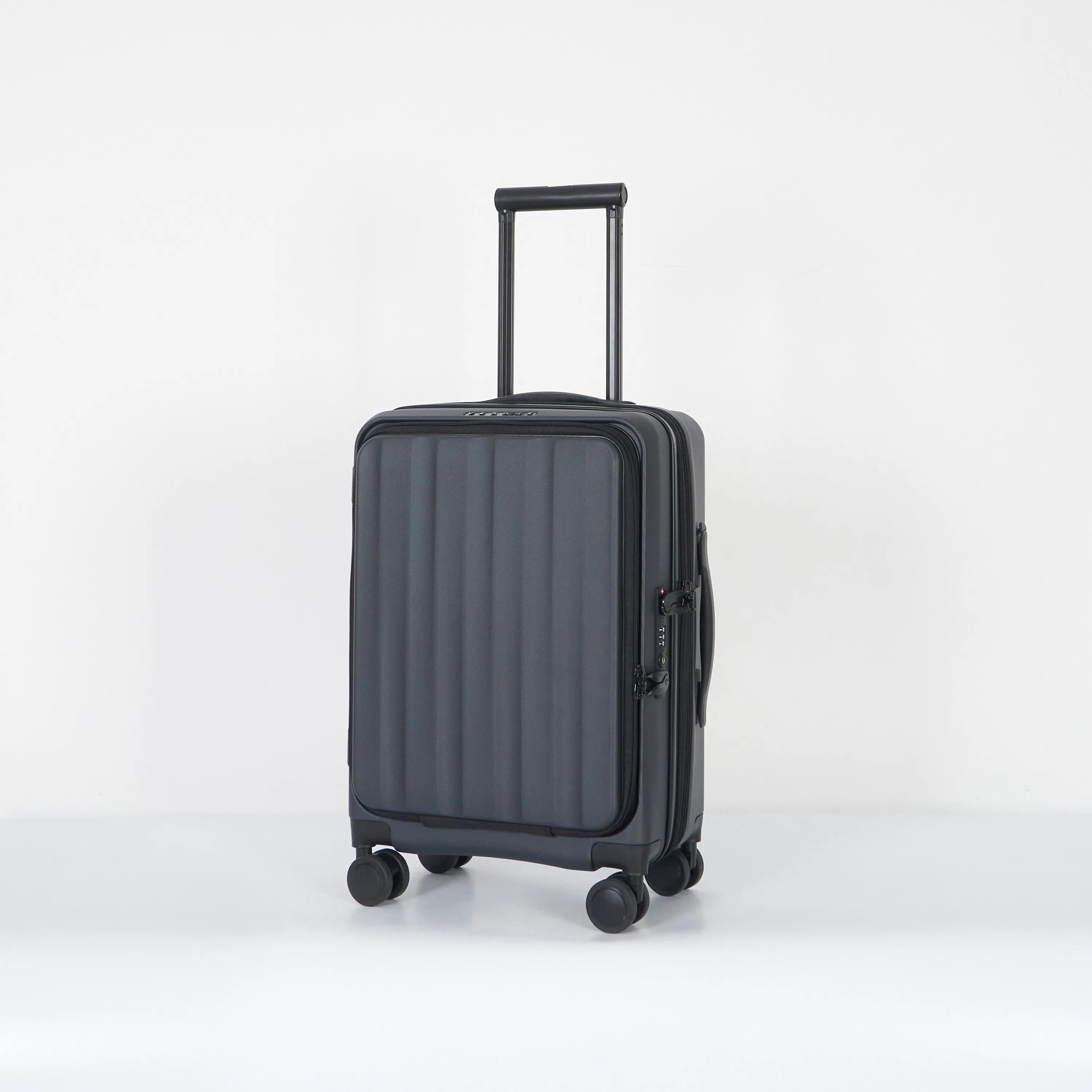 Verage® Greenwich II 20" Carry-on Hardside Expandable Spinner Luggage