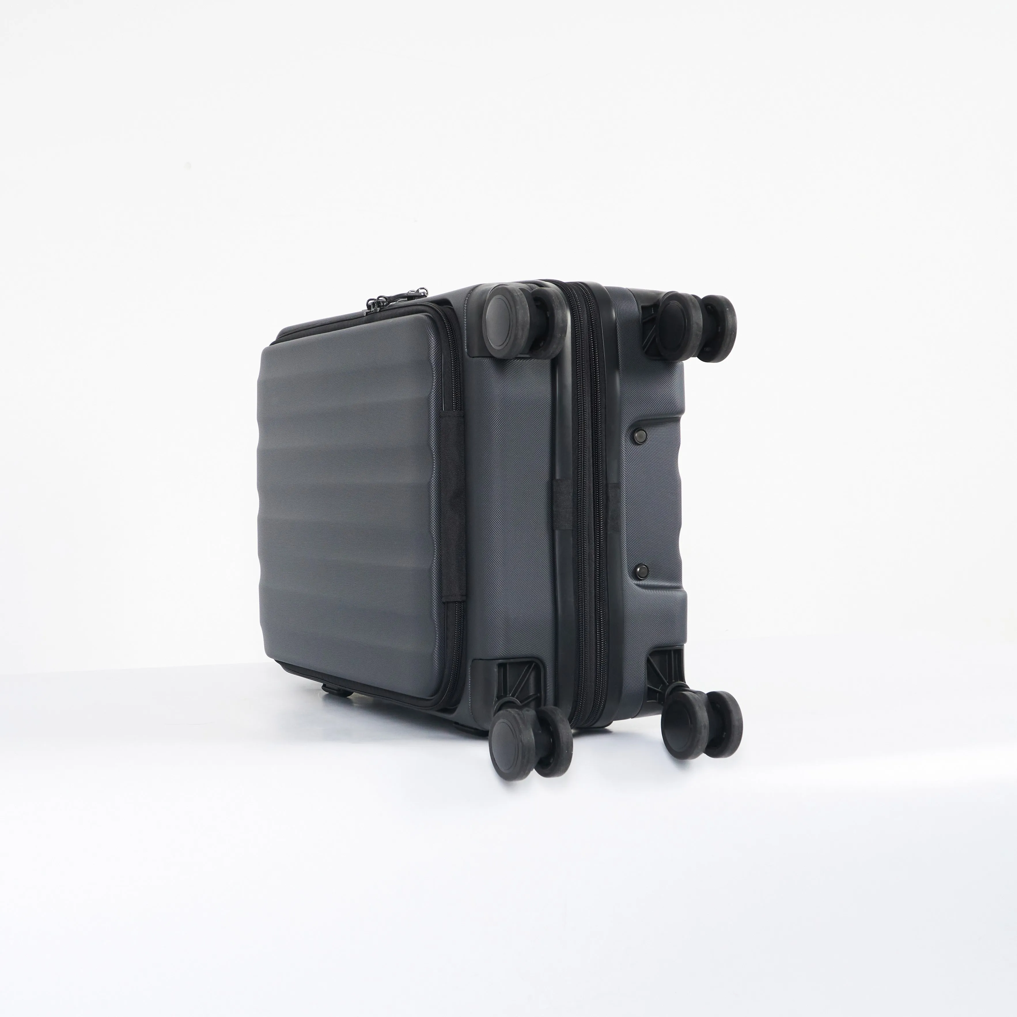 Verage® Greenwich II 20" Carry-on Hardside Expandable Spinner Luggage