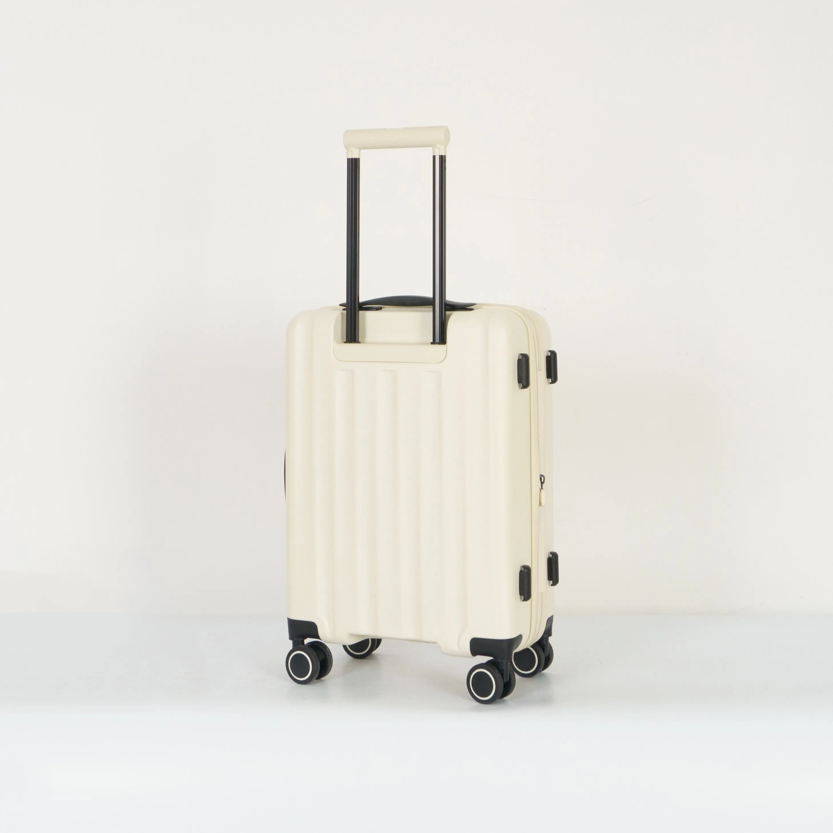 Verage® Greenwich II 20" Carry-on Hardside Expandable Spinner Luggage