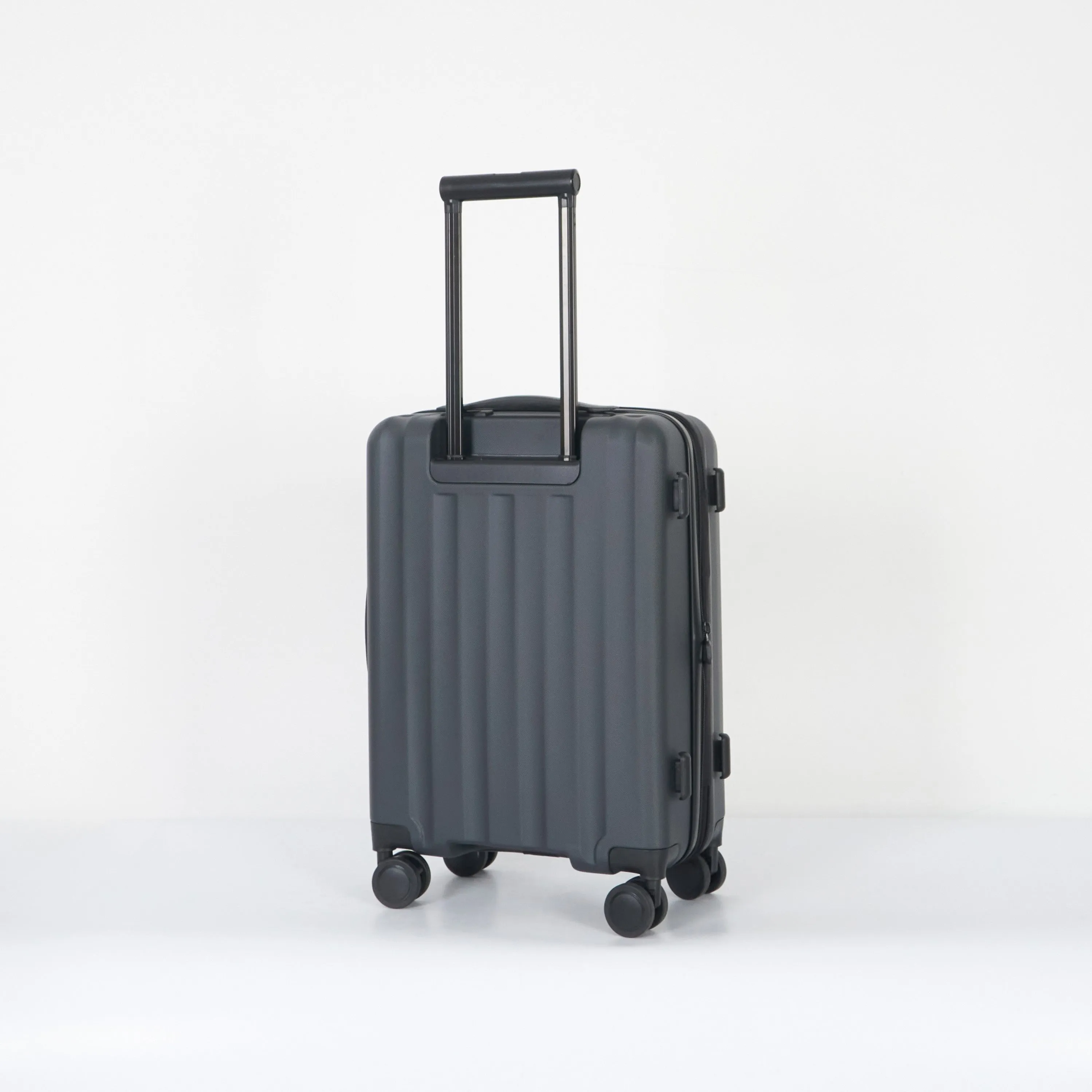 Verage® Greenwich II 20" Carry-on Hardside Expandable Spinner Luggage